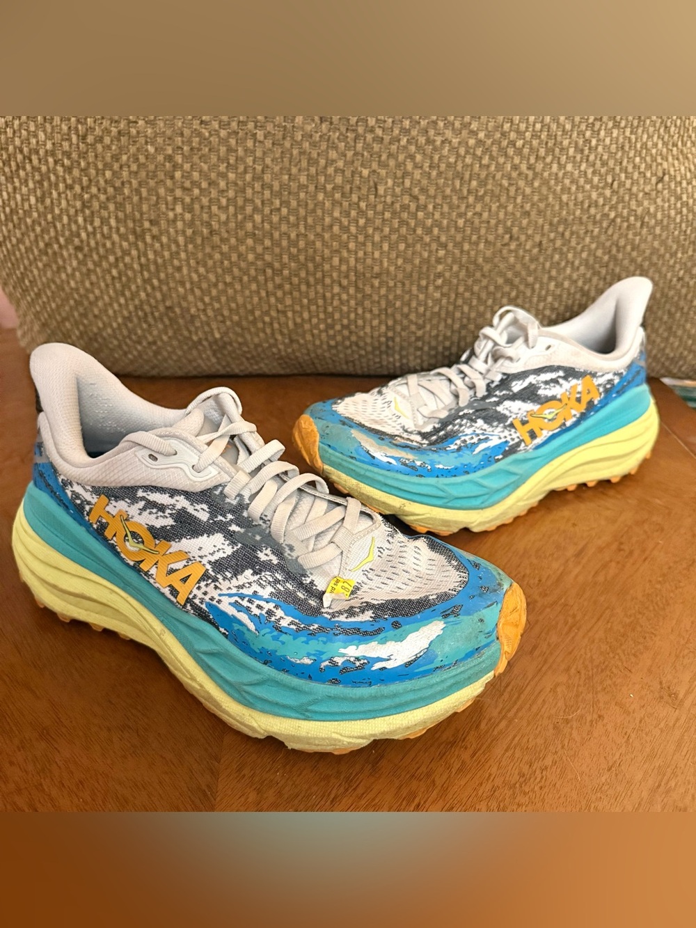 Hoka Stinson 7 White Blue Yellow Womens Trail Running Shoes Cushioned Size 9B